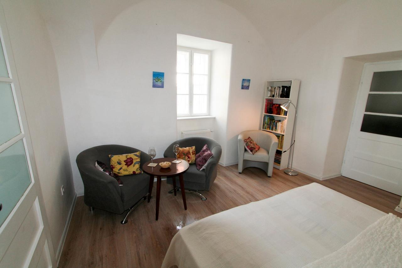 Galeria Apartman Veszprém Exterior foto