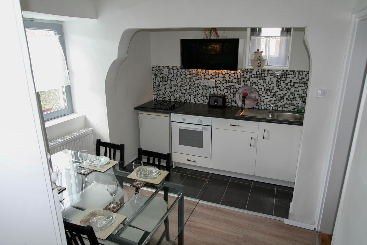 Galeria Apartman Veszprém Exterior foto